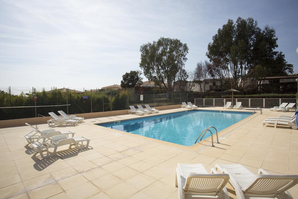 Village Vacances Le Kangourou By Popinns Frejus Exterior photo